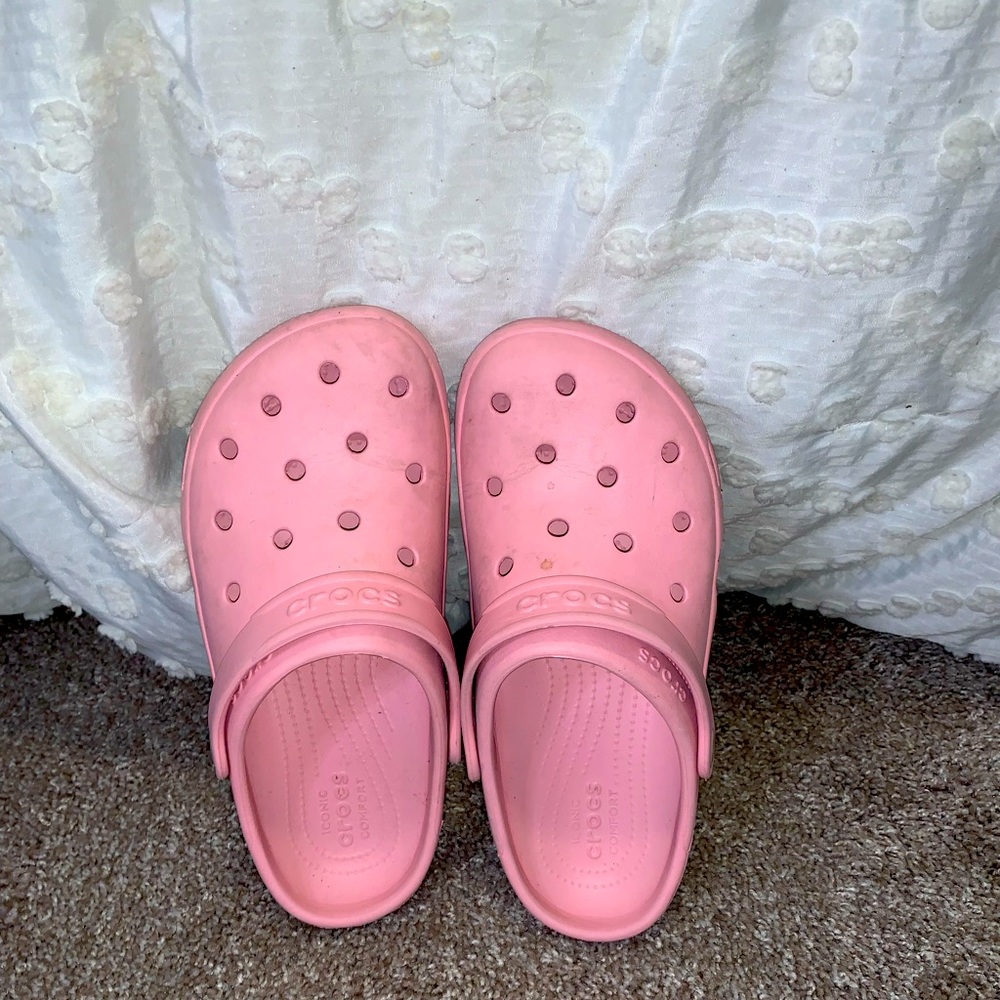 Pink crocs